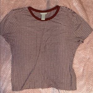 Cropped dust and white striped tee